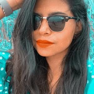 Meet your Posher, Lorena